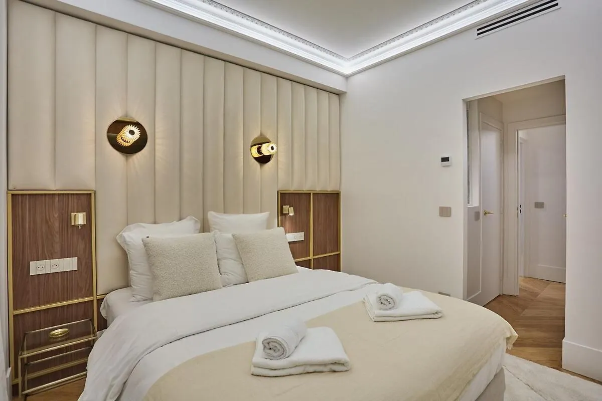 Apartment Matignon St Honore By Studio Prestige Paris