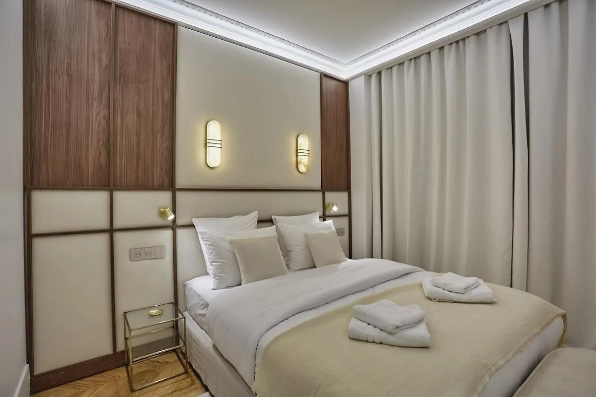 Apartment Matignon St Honore By Studio Prestige Paris