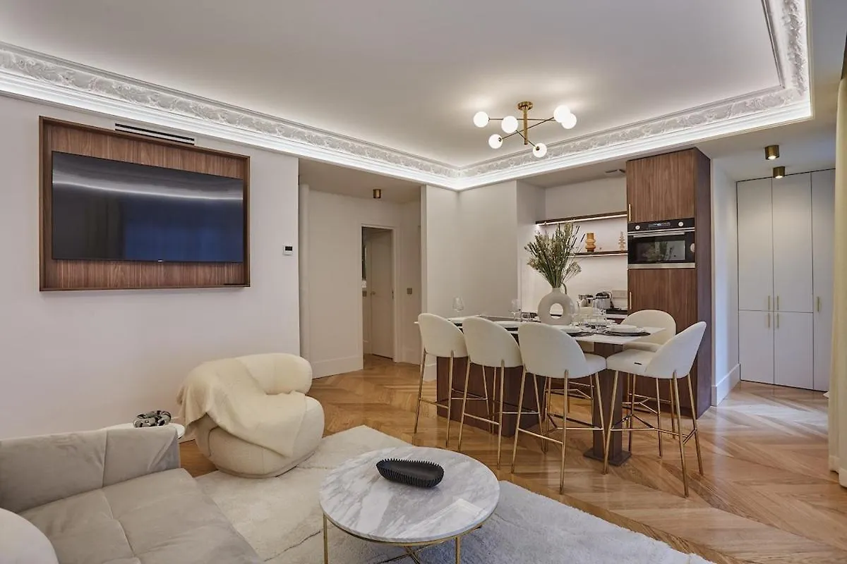 Apartment Matignon St Honore By Studio Prestige Paris