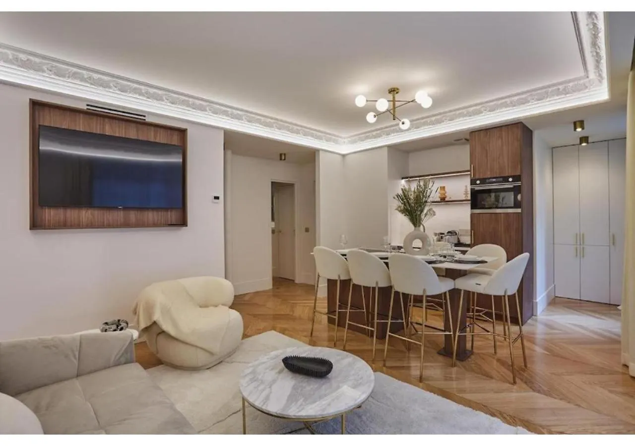 Apartment Matignon St Honore By Studio Prestige Paris