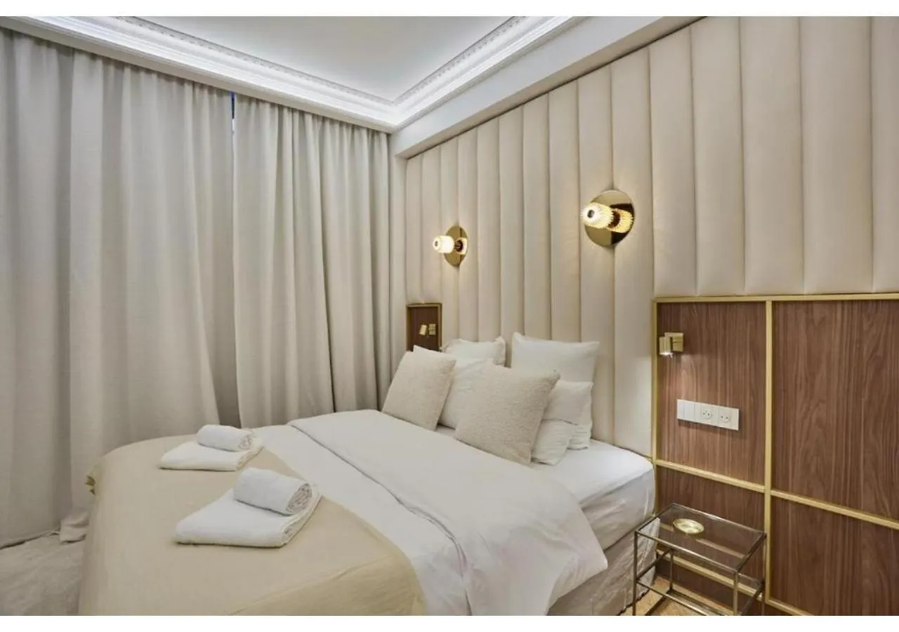 Apartment Matignon St Honore By Studio Prestige Paris