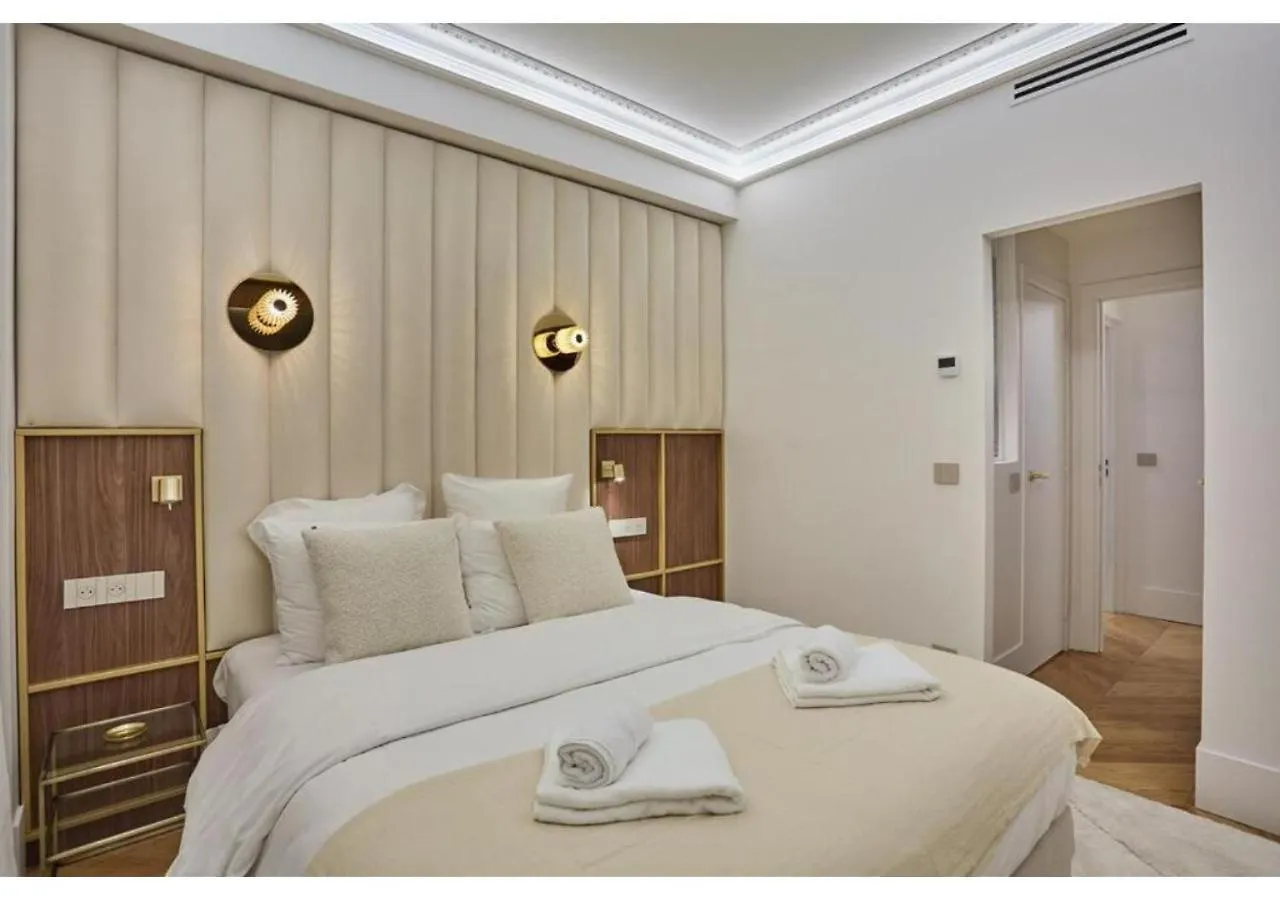 Apartment Matignon St Honore By Studio Prestige location