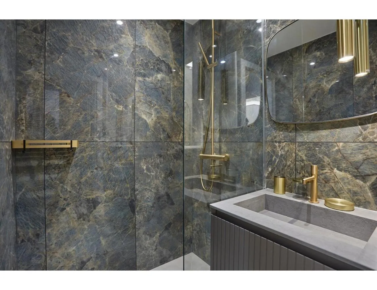Apartment Matignon St Honore By Studio Prestige Paříž